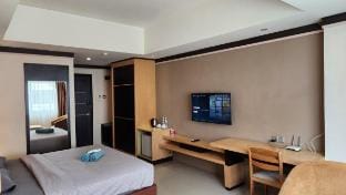 SleepRest @ Nagoya Mansion B1617 Apartment in Riau Islands, Indonesia