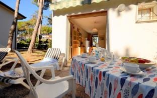 Adorable and bright apartment for 7 people with pool by Beahost Rentals Apartment in Bibione