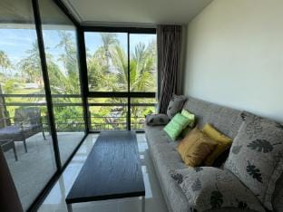 Sea view Bang Tao studio at Kris Condo A201 Vacation rental in Choeng Thale