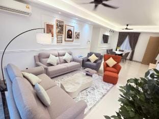 Lovely Jade Seaview4BRunitat R&F SeineRegionbyANJU Apartment in Johor Bahru