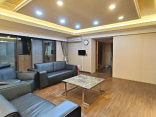 An-Zhongxiao Fuxing MRT 3-7 people (with bathtub) Apartment in Taipei City