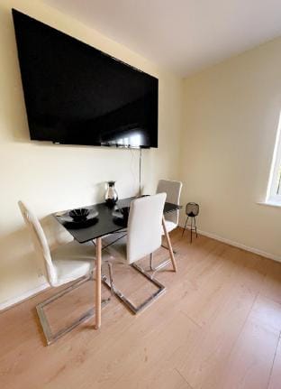 Misk Homes Luxury Flat near Heathrow & Brunel Uni Apartment in Uxbridge