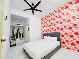 Homestay Mahligai Cinta Banting Vacation rental in Selangor, Malaysia