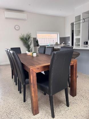 Modern Villa near the beach -12 Sleep Vacation rental in Ocean Grove