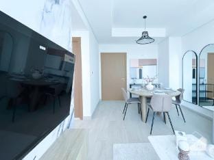 Luxury 1B with Balcony & partial Burj Khalifa view Vacation rental in Dubai