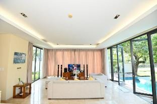 Hòa H?i Villas Villa in Hoa Hai