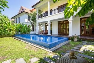 Hòa H?i Villas Villa in Da Nang