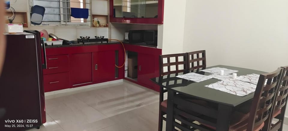 Crozy corner #2BHK Near AIG &US Embassy Apartment in Hyderabad