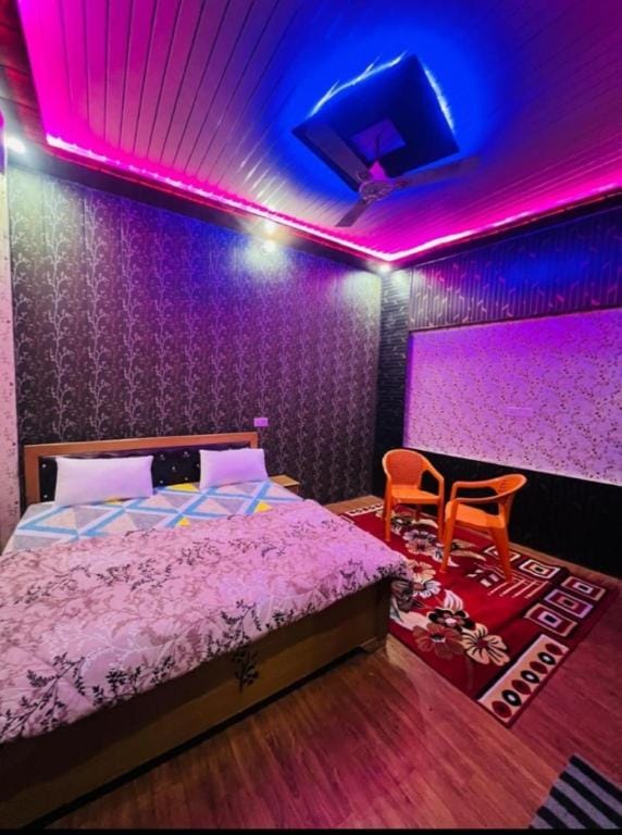 Goroomgo Milan Palace Near Ram Mandir Ayodhya Hotel in Uttar Pradesh