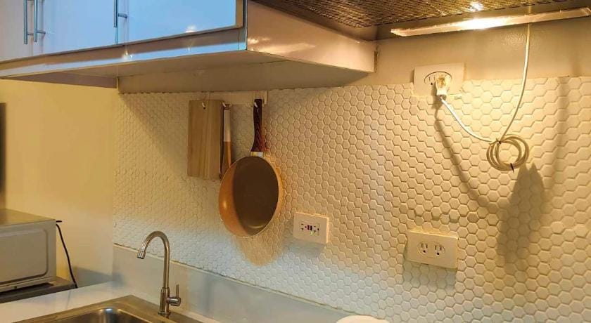Budget Friendly Tad's Staycation Apartment hotel in Quezon City