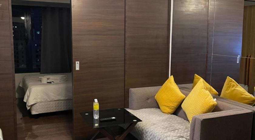 Destina@Air Residences, Makati MetroManila Netflix Apartment hotel in Makati
