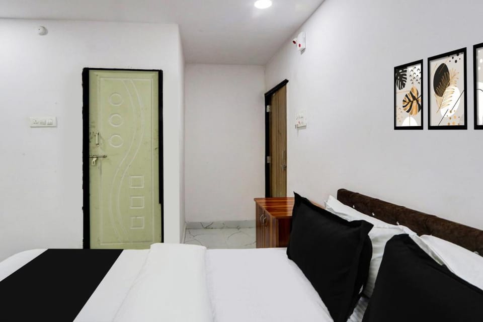 Hotel O Green Light Inn Hotel in Telangana