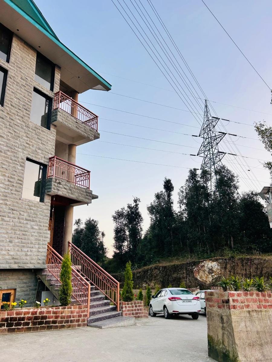 Shalom Hillcrest Inn Hotel in Shimla