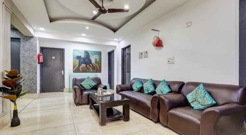 Mauryan Signature hotel Devli Khanpur Hotel in New Delhi
