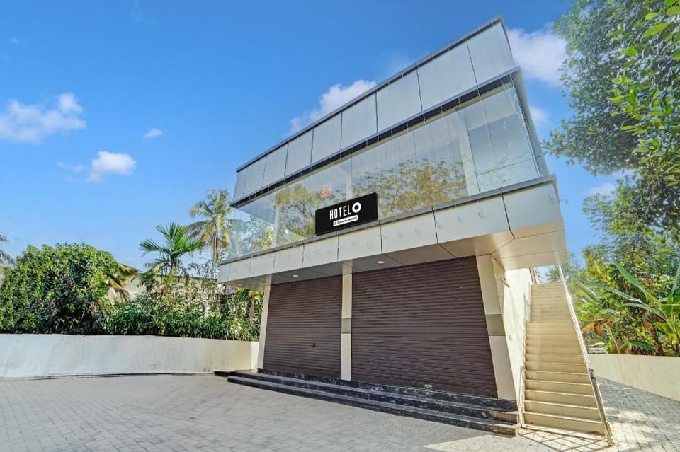 Hotel O Ambalamedu Hotel in Kochi