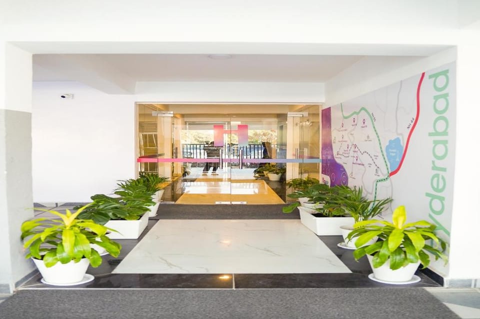 Housr 78 Madhapur Hitech City Near Yashoda Hospital Hotel in Hyderabad