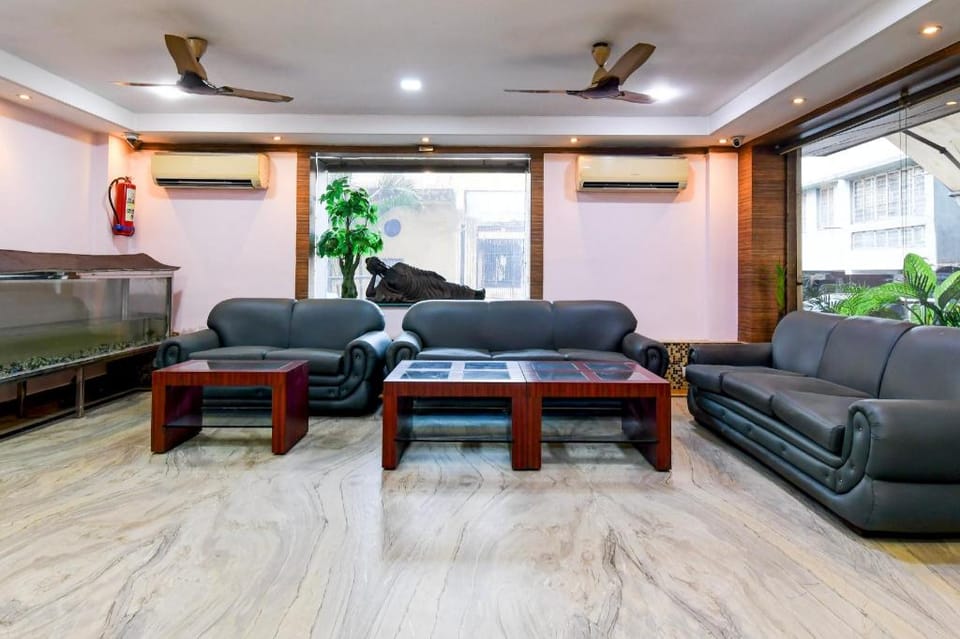 Super Collection O Shanti Bhawan Bank More formerly Madhulika Hotel in West Bengal