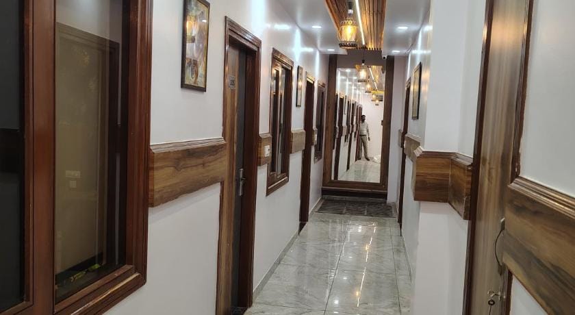 HOTEL STRAWBERRY Hotel in Chandigarh