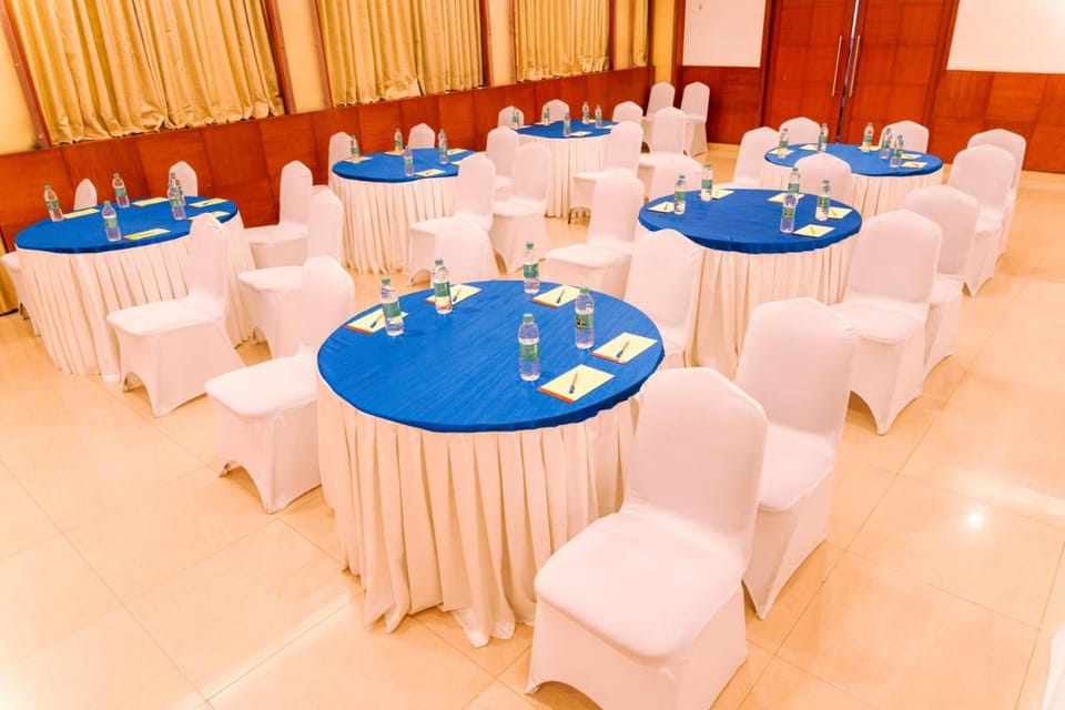 Bisque Magaji Orchid - Malleshwaram, Near Mantri Square Mall & Majestic Hotel in Bengaluru