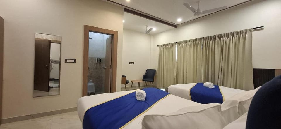 BlueNeck Ayodhya-Near ShriRam Mandir Hotel in Nepal
