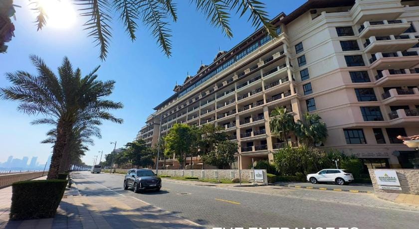 Picture-Perfect 2BR apartment with Burj View Apartment in Dubai