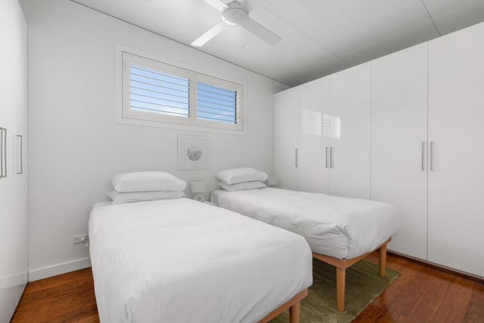 Relaxing 2-Bed Home Close to Beaches and Parks Vacation rental in Sydney