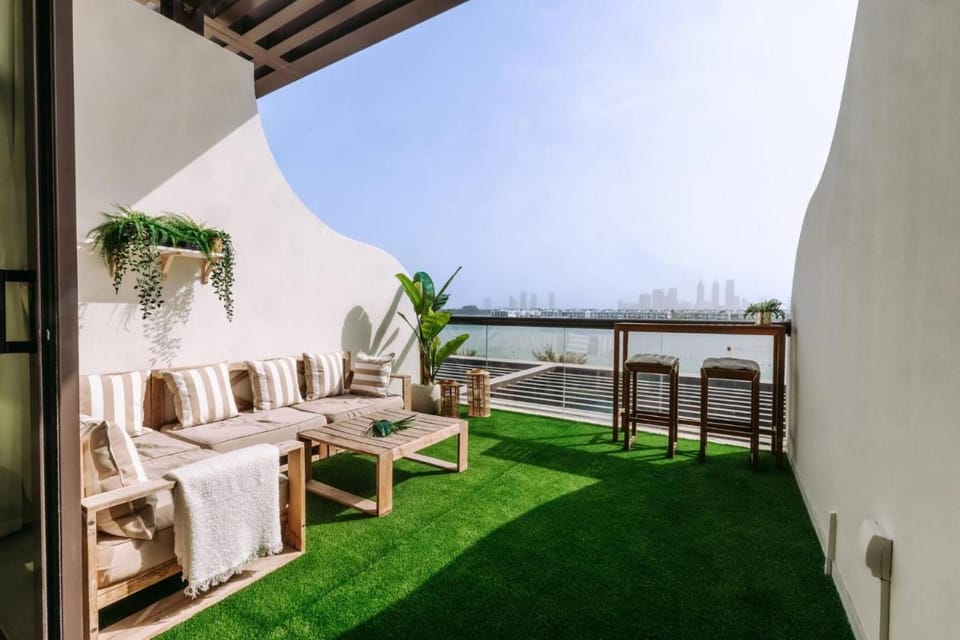 Beachfront Bliss on the Palm Jumeirah Apartment in Dubai