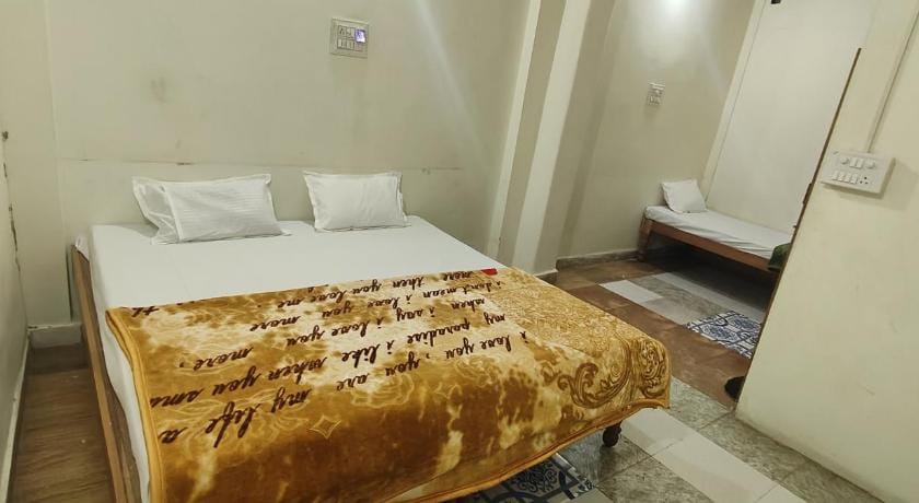 Satyamohan guest house Bed and Breakfast in India