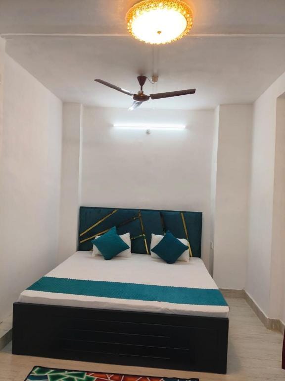 Ved Home Stays Hotel in Varanasi