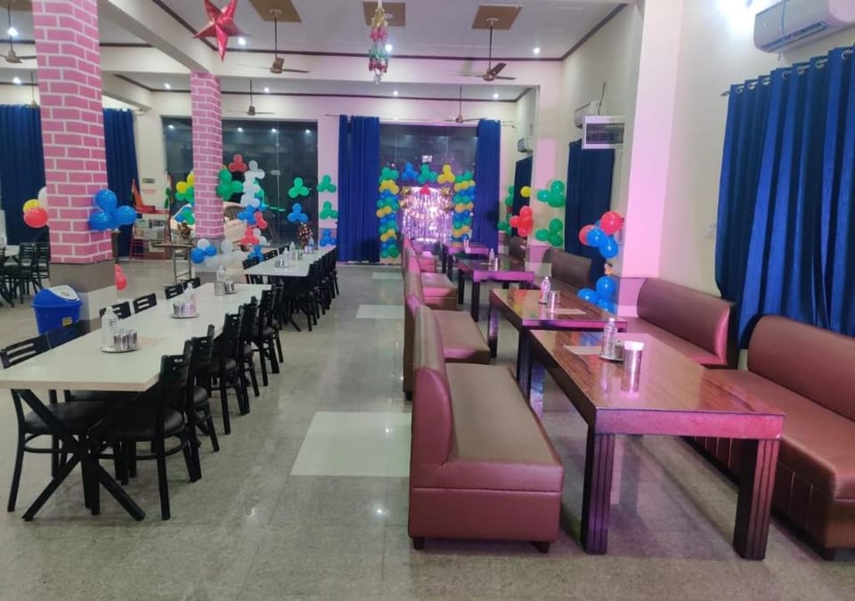 Hotel Royal Galaxy Chhata Country House in Haryana