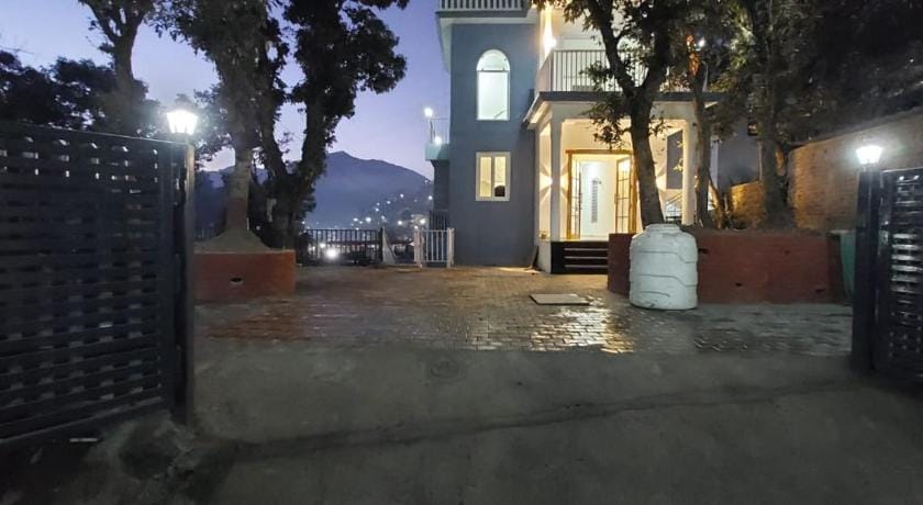RADHA MADHAV Vacation rental in Uttarakhand