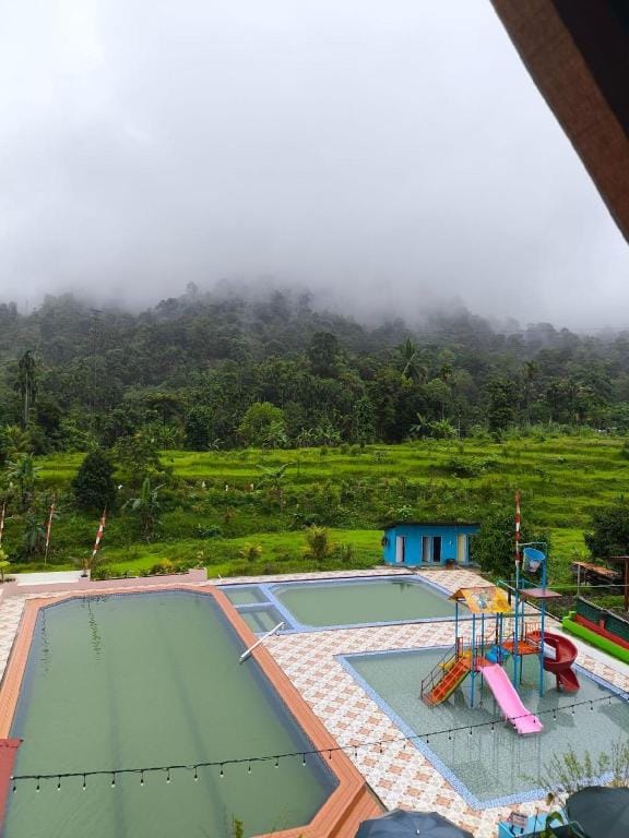 Villa Kayu Razka Hotel in Padang
