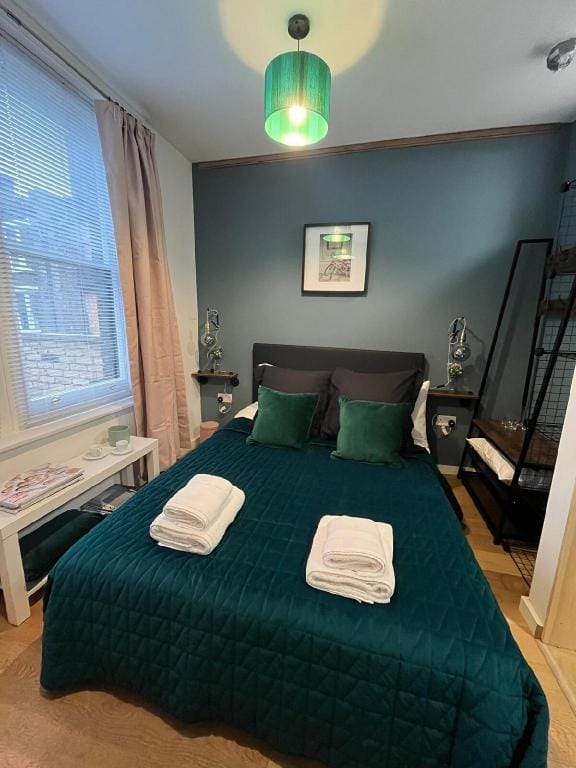 En-suite Room in Central London Apartment in London