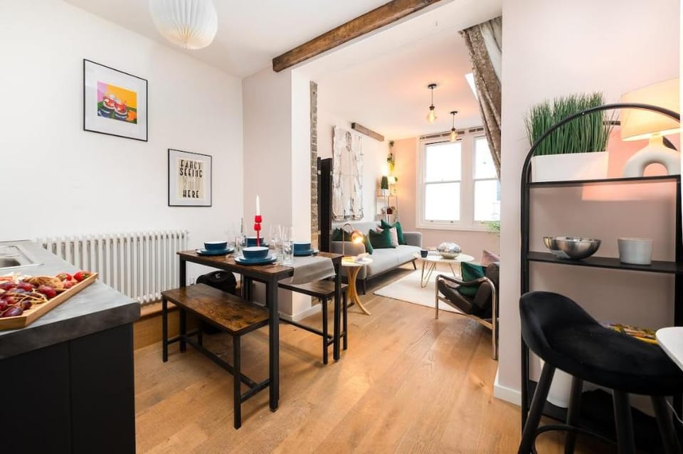 1 Bedroom Stylish Flat in Central London Apartment in London