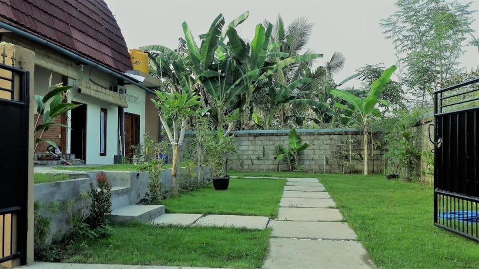 Telagamas Guest House Hotel in Bali