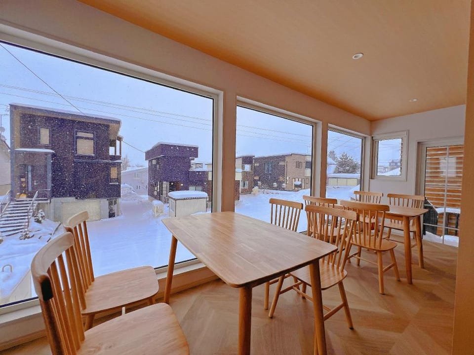 雪玉Snowball Hostel Hostel in Furano