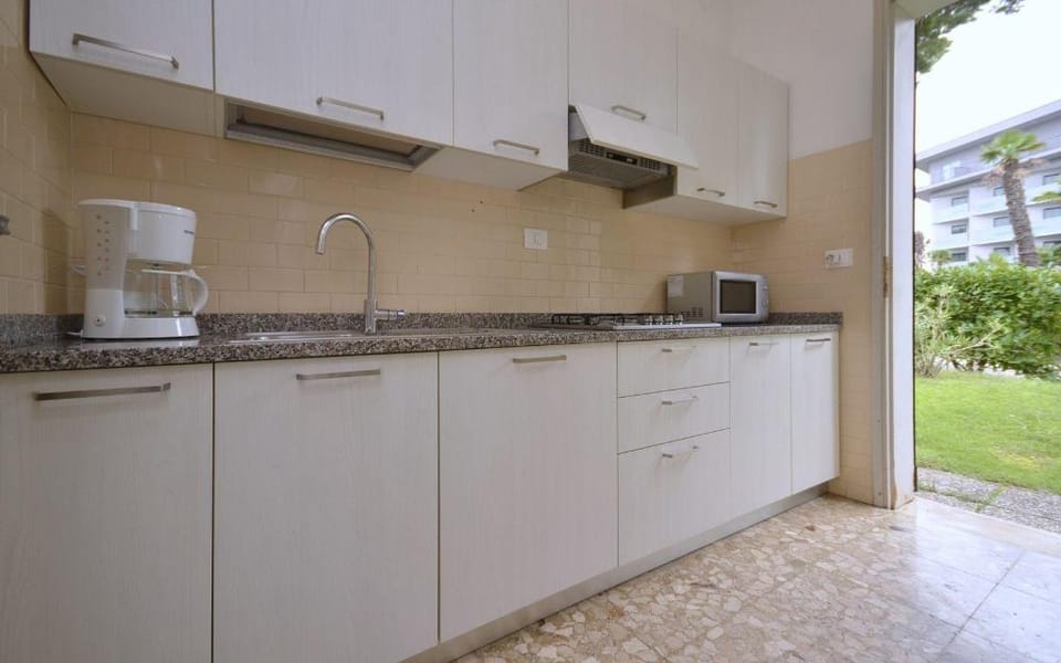 Charming villa with a beautiful garden by Beahost Rentals Apartment in Friuli-Venezia Giulia