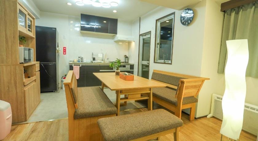 Chikusa/ 駅徒歩4分・最上階バルコニー・大須商店街すぐ Apartment in Nagoya