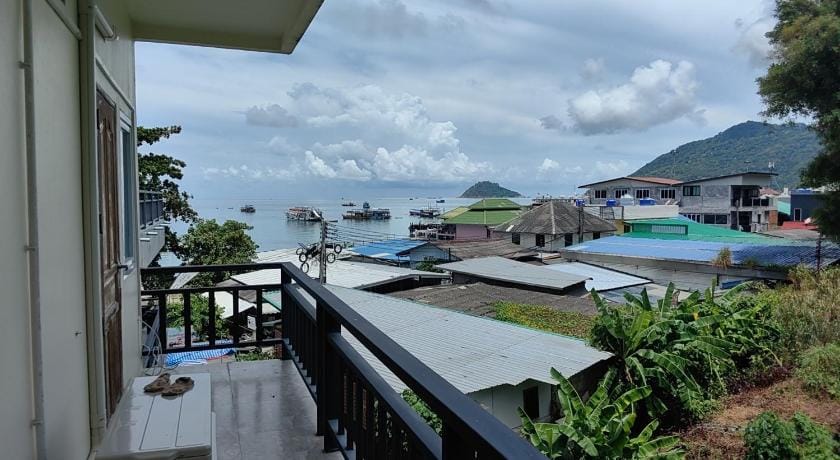 Hike Time Koh Tao Hostel Hotel in Ko Tao