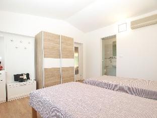 House 1931 Vacation rental in Banjole
