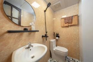 Private Room with King room in Sapa central Apartment in Laos