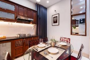 NEW | Premium 5BRs 4WC local house *centre*town Apartment in Ho Chi Minh City