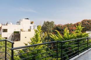 The Galleria Home by Red Olive| Yelahanka| 3BHK Apartment in Bengaluru