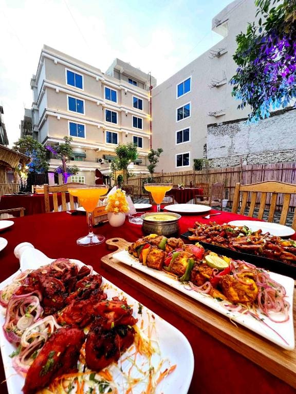 Hotel The Grand Shoba Hotel in New Delhi