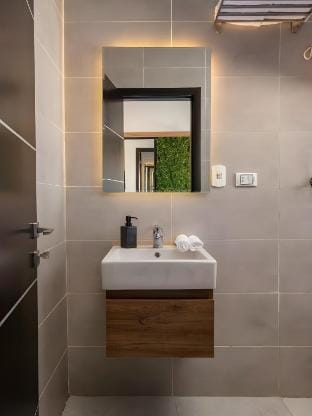 Queen Superior Studio,Mokkatam by Travelholic Apartment in Cairo Governorate