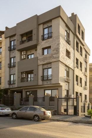 Rooftop Studio AUC,New Cairo by Travelholic Apartment in New Cairo City