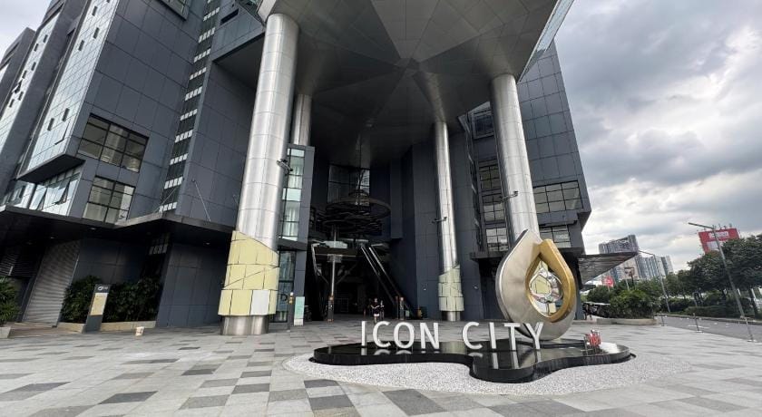 Retreat Stay Icon City Centre of PJ (2-5 paxs) Hotel in Petaling Jaya