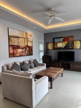 Serenity escape - perfect for a group getaway Villa in Rawai