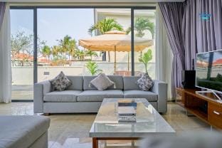 Villa 5 Seaview - The Ocean Villa Da Nang Villa in Hoa Hai
