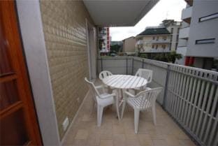 Cozy apartment with terrace in Lignano Apartment in Lignano Sabbiadoro